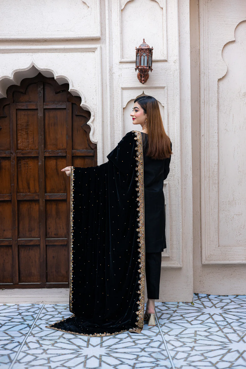 Velvet Shawl - Image 7